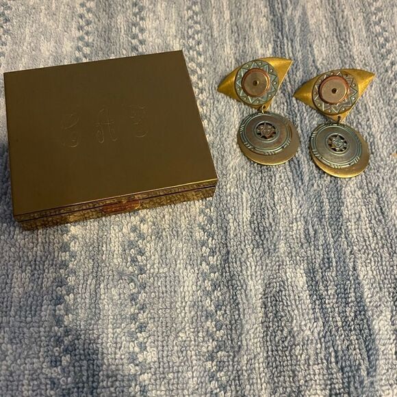 Vintage Gold-tone Box with Brass Aztec Earrings - Picture 1 of 13